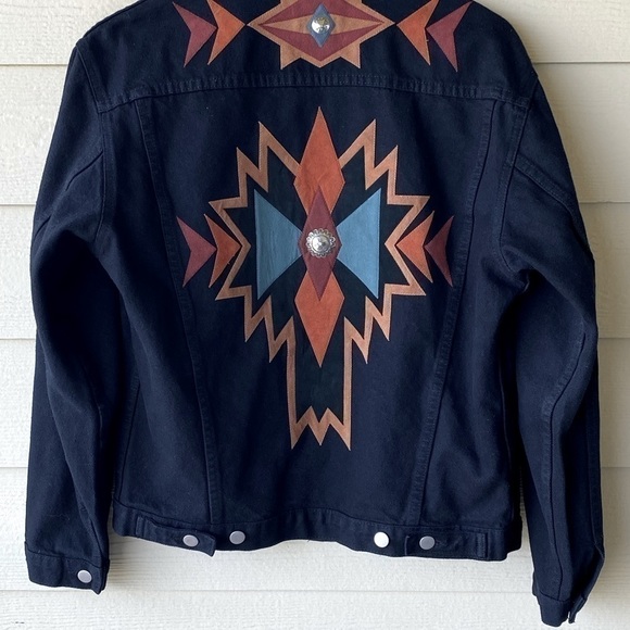 Sundance Moxie Black Jean Jacket w/Western Appliqués Sz S - Picture 15 of 15